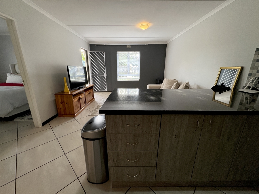 2 Bedroom Property for Sale in Buh Rein Estate Western Cape